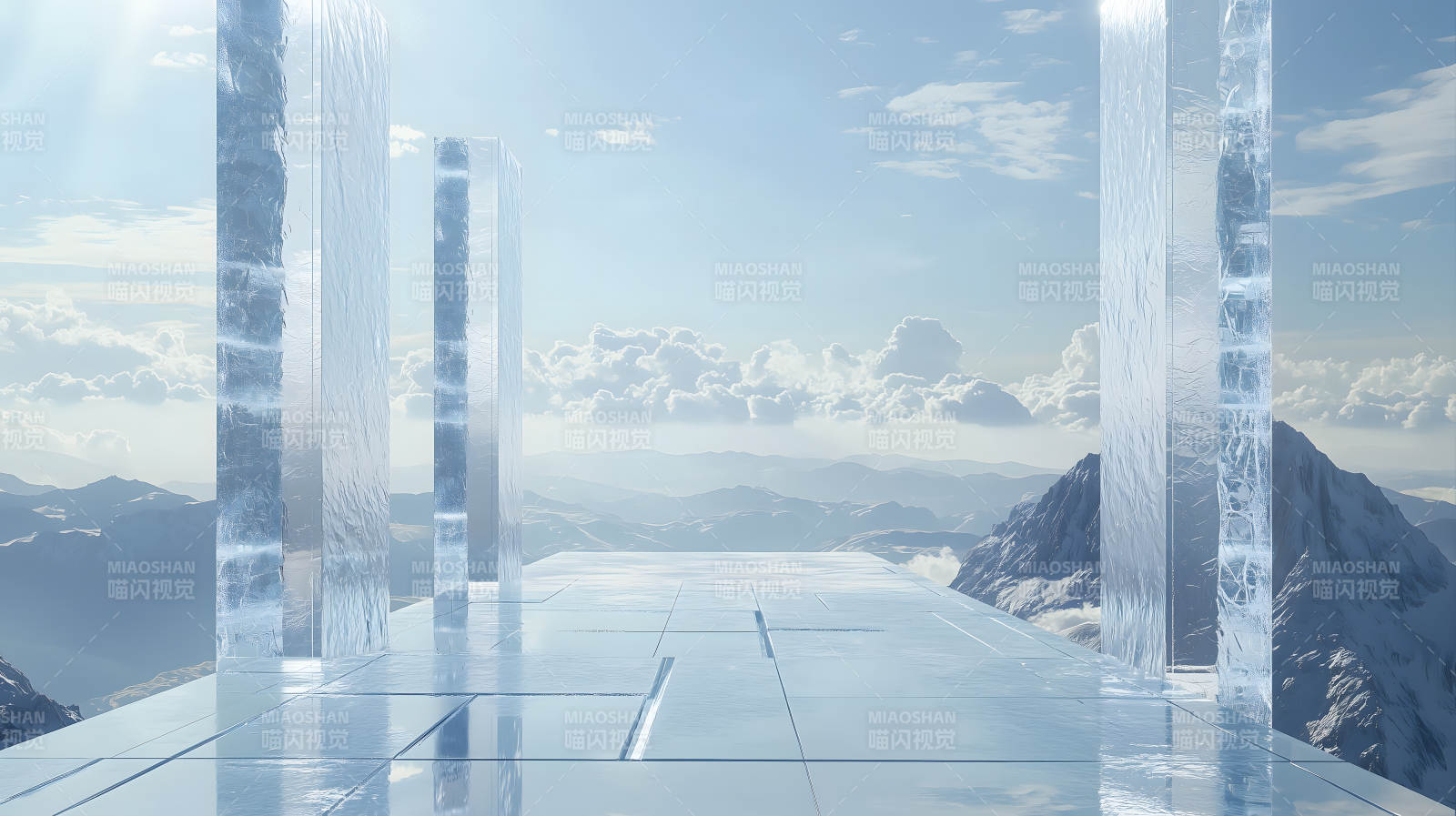雪山间透明立柱与平台构成的冷冽景致图片