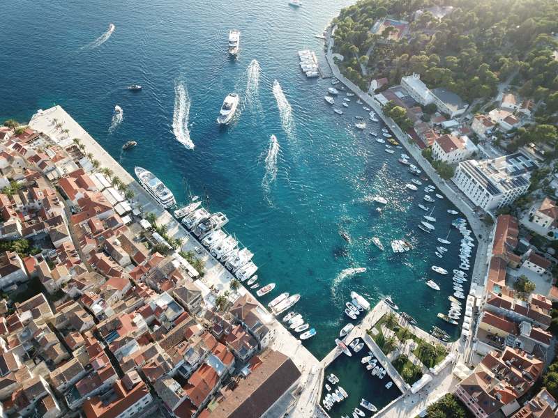 克罗地亚 海滨小镇航拍美景图片