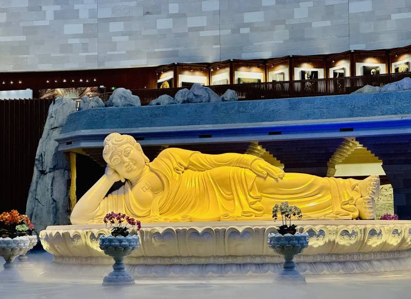 牛首山卧佛图片