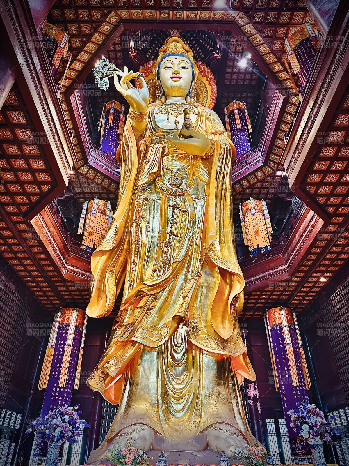 重元寺观音大士阁观音像图片