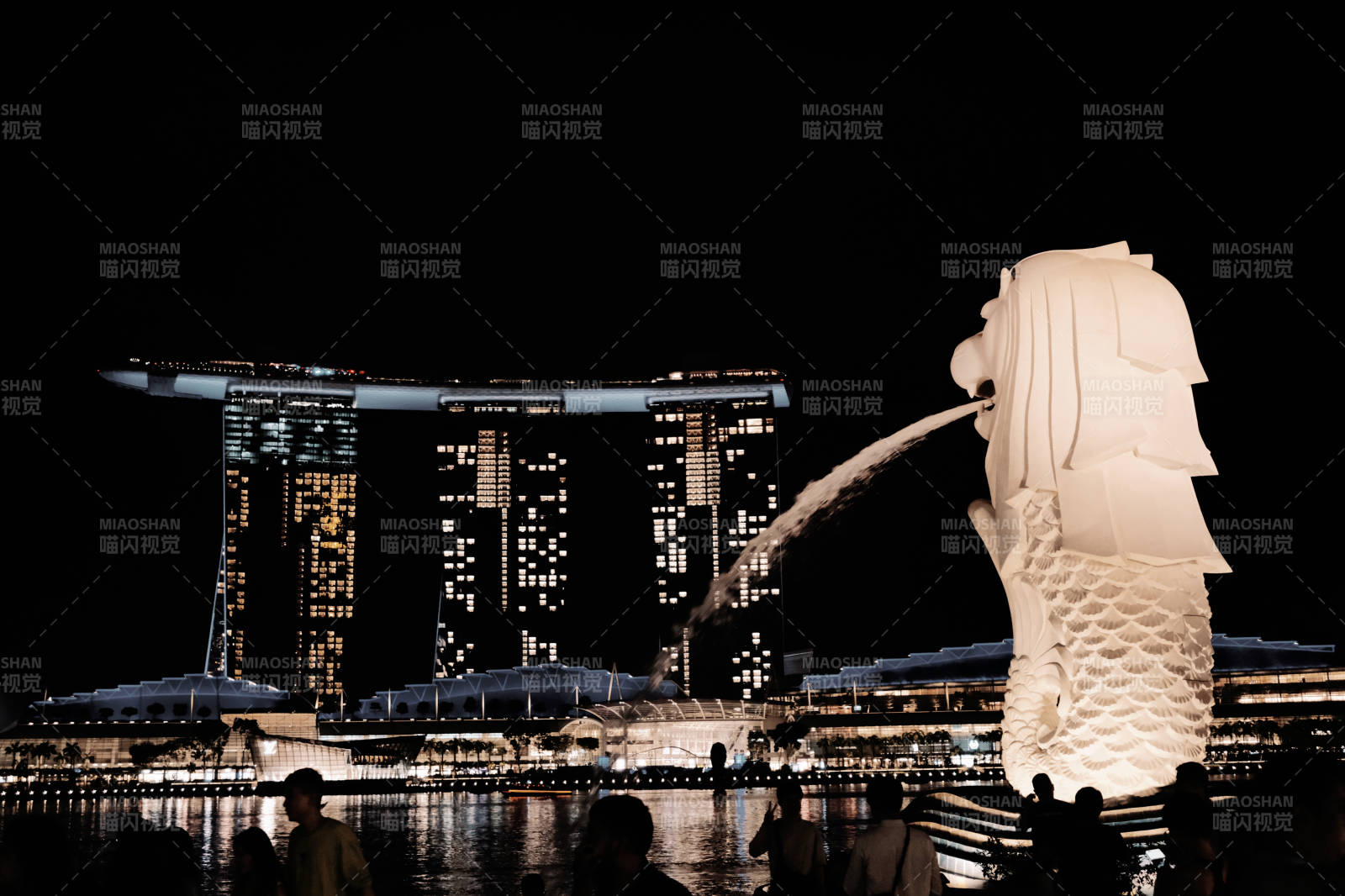 狮城夜景璀璨图片