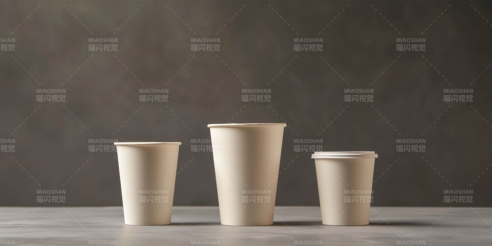 三种尺寸的纸杯图片