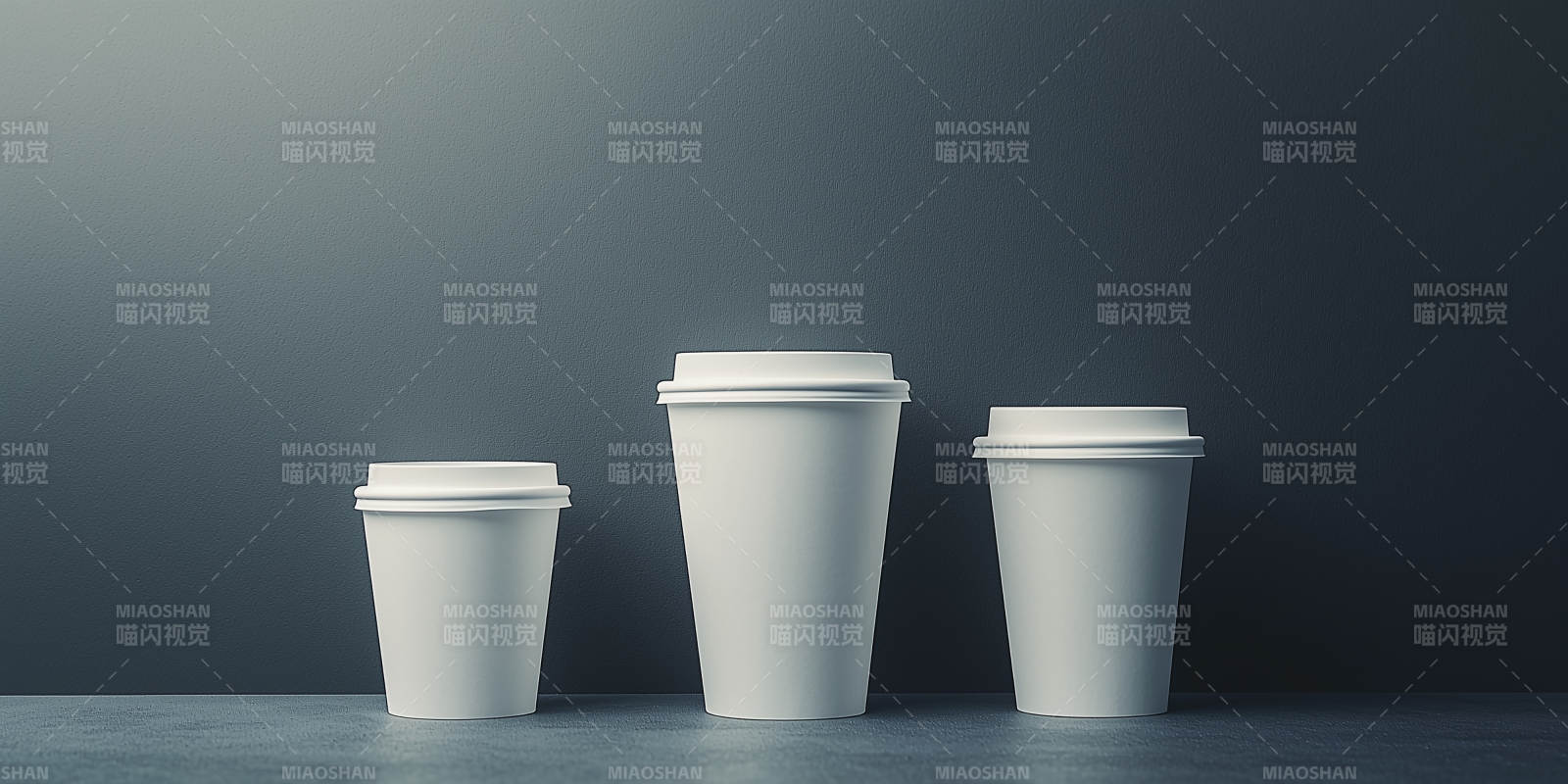 三种尺寸的纸杯图片