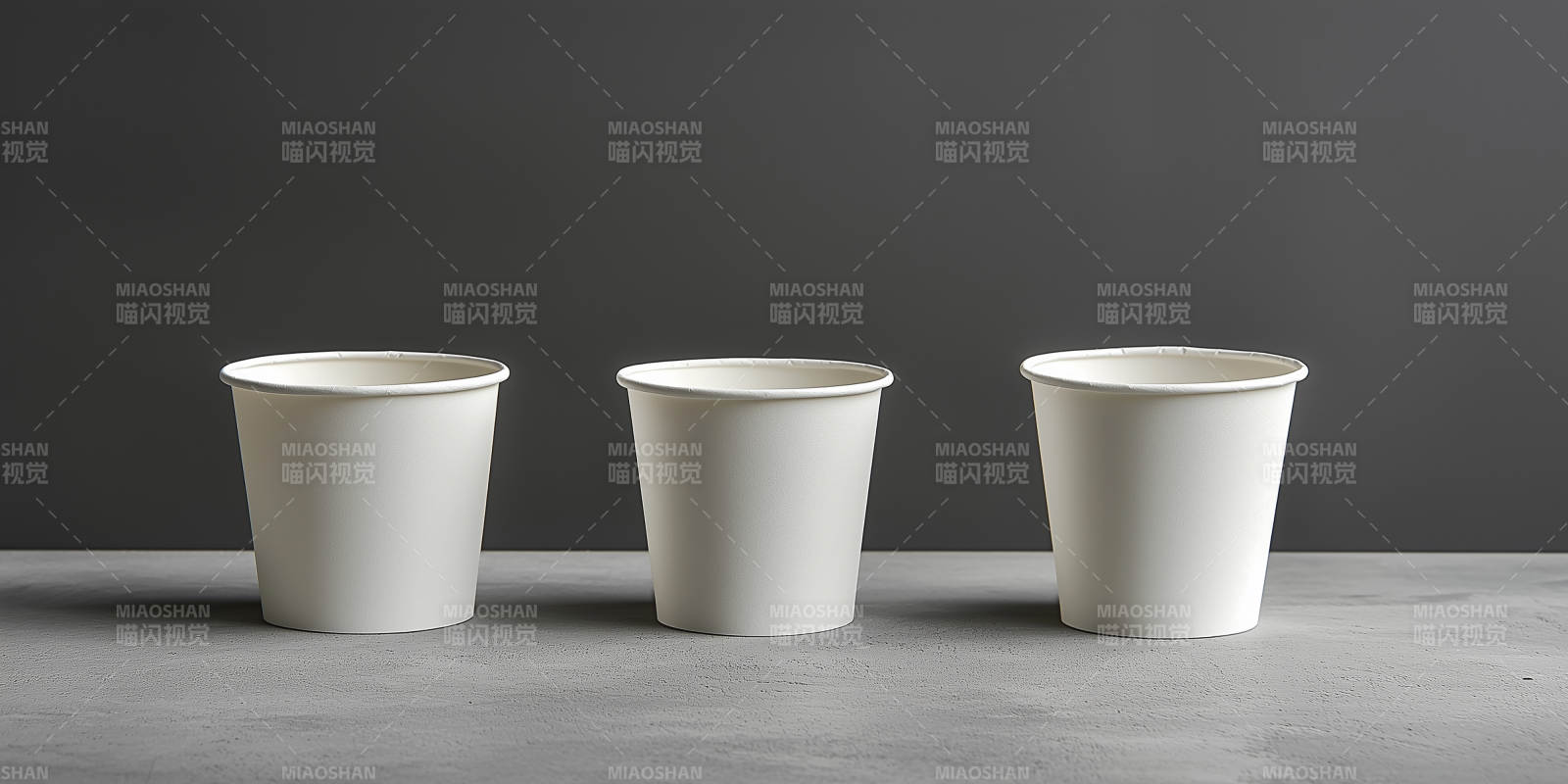 三种尺寸的纸杯图片