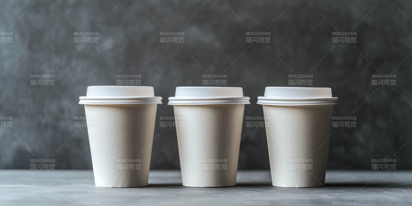 三种尺寸的纸杯图片
