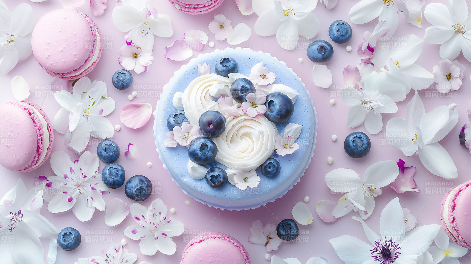 蓝莓奶油蛋糕图片