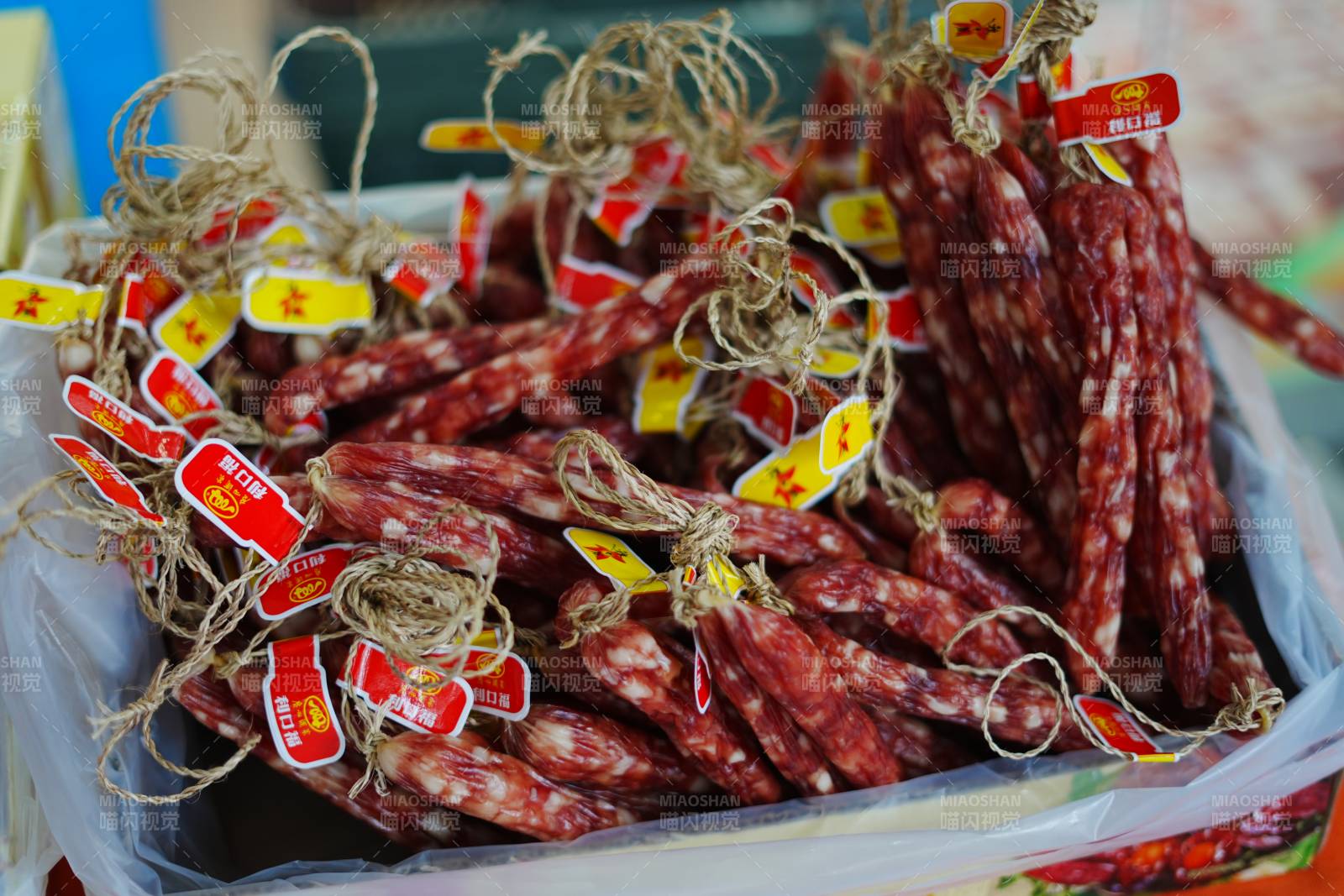 香肠串串卖图片