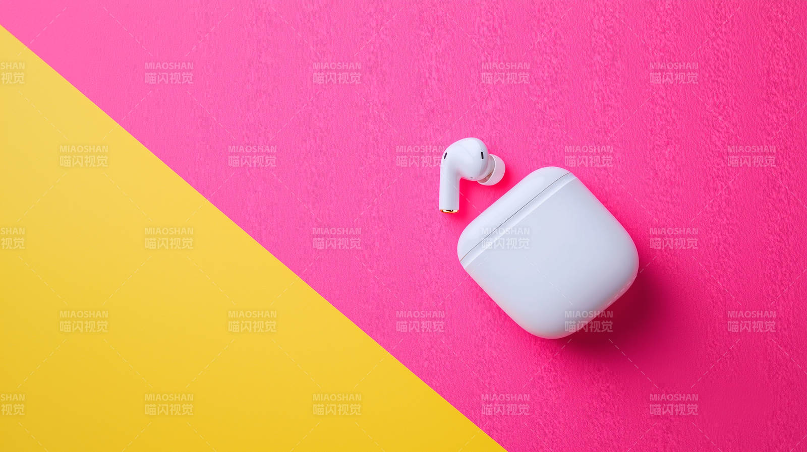 简约风格耳机产品图片