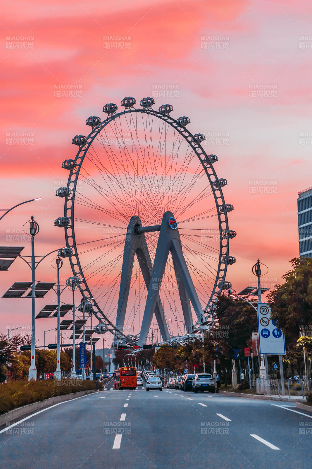 欢乐港湾摩天轮图片