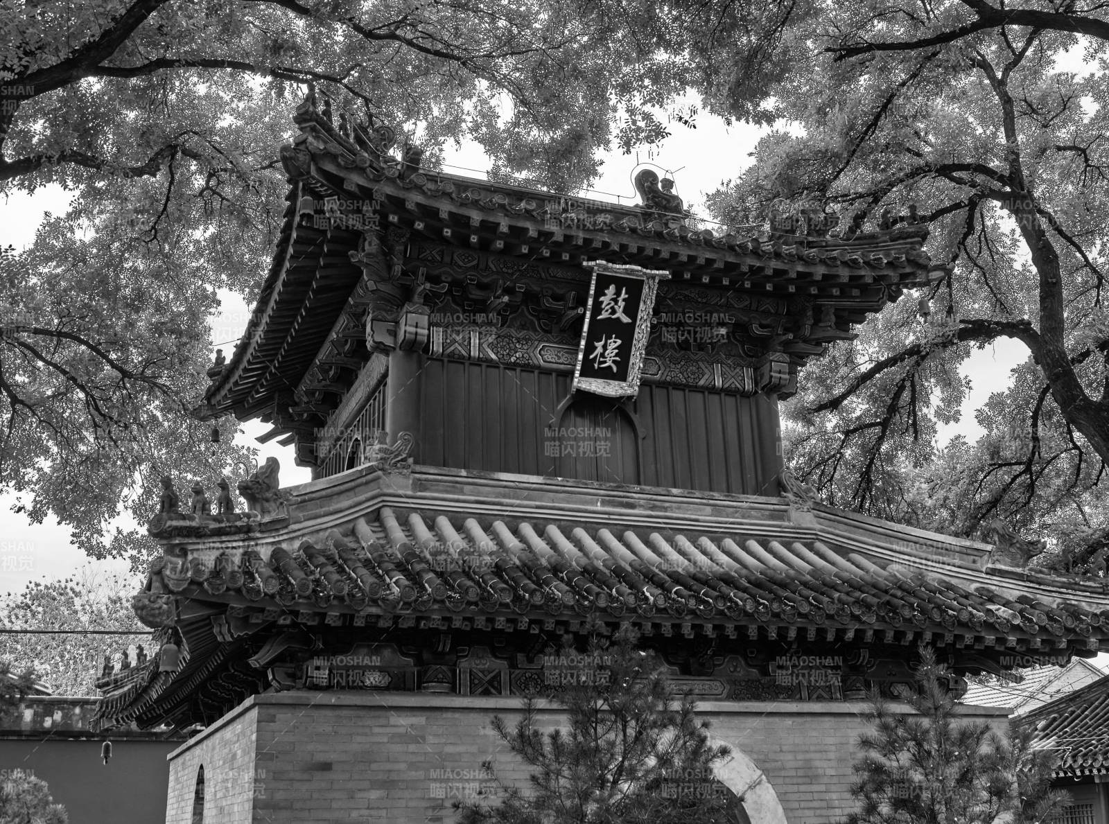 北京市西城区广济寺内鼓楼图片