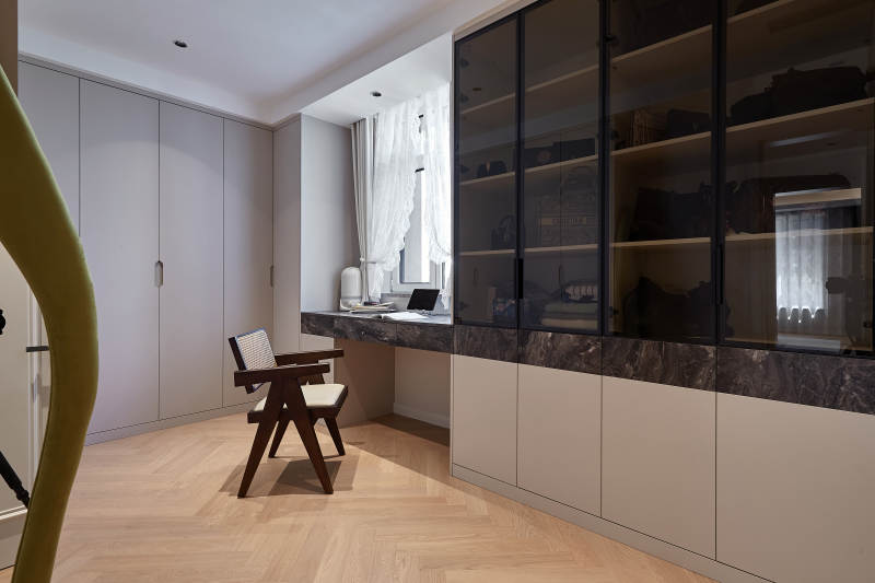 现代简约书房设计图片