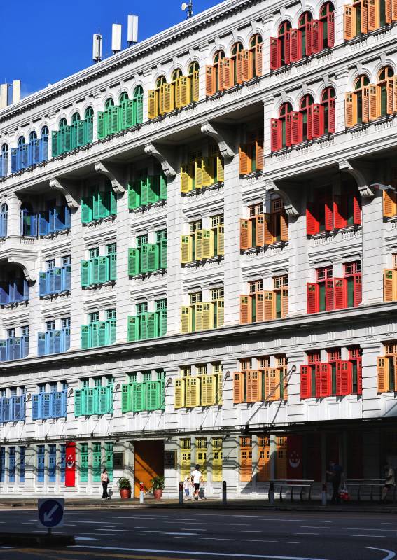 新加坡旧禧街警察局彩色窗户外立面图片