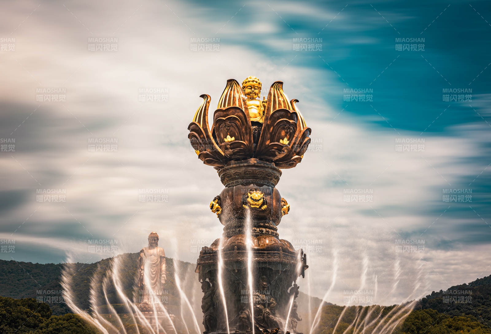 金色莲花喷泉雕塑  灵山胜境图片