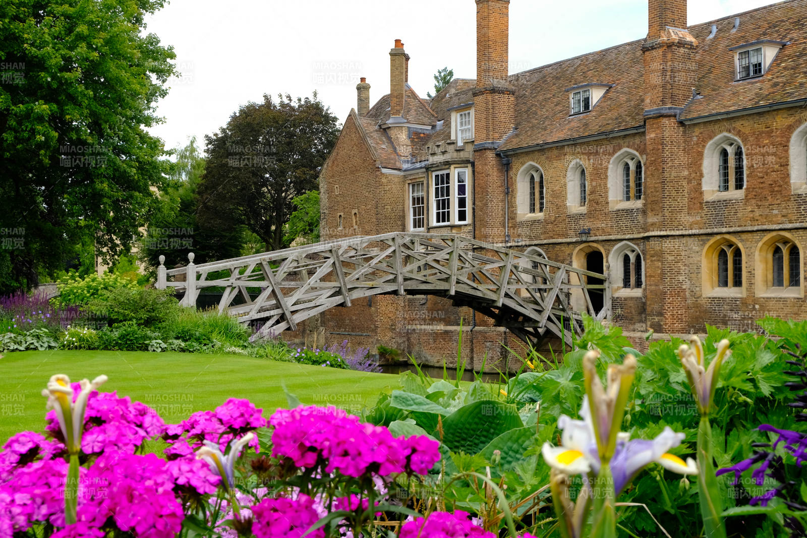 剑桥数学桥花园图片