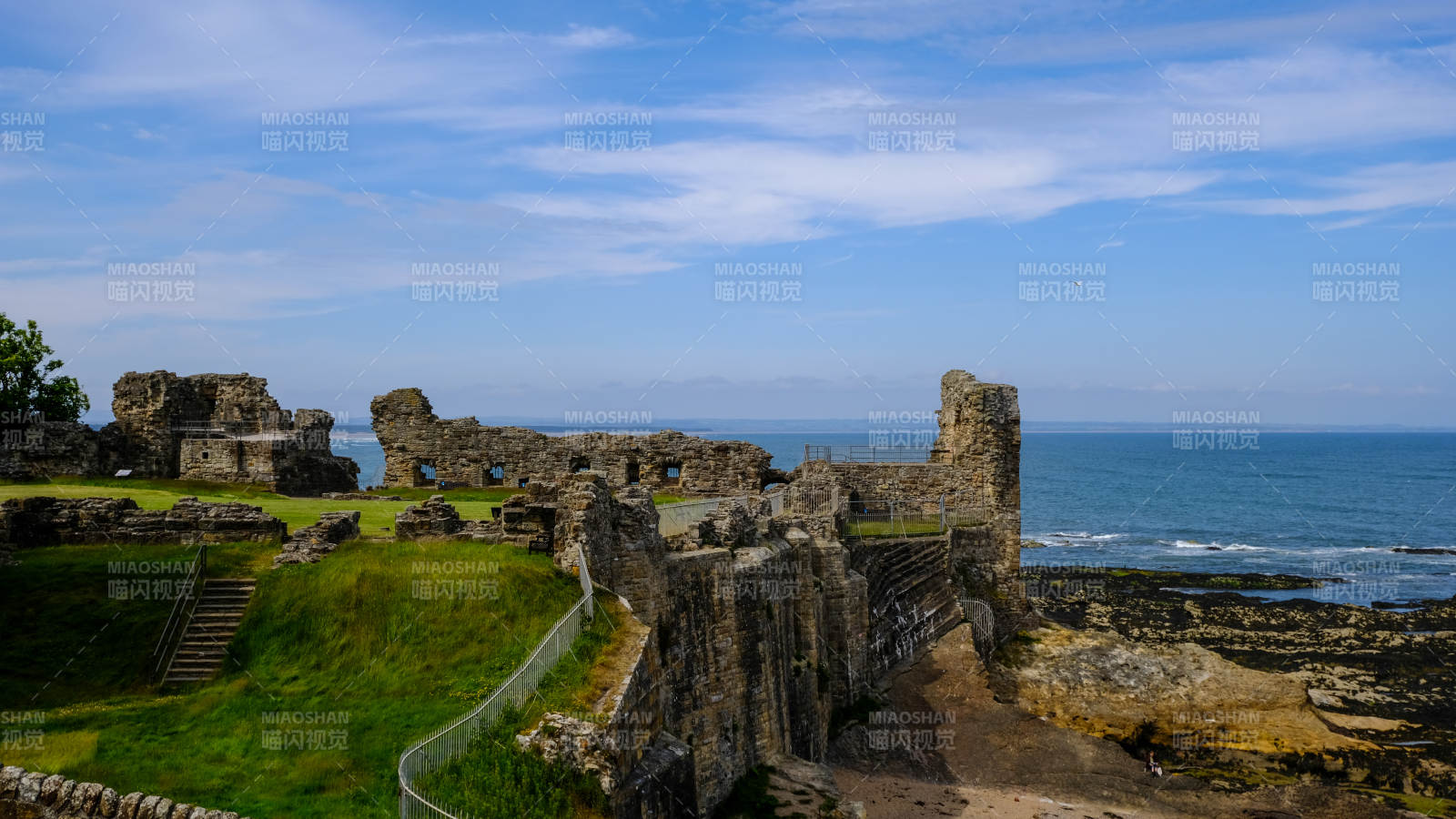 英国海边古堡遗迹图片