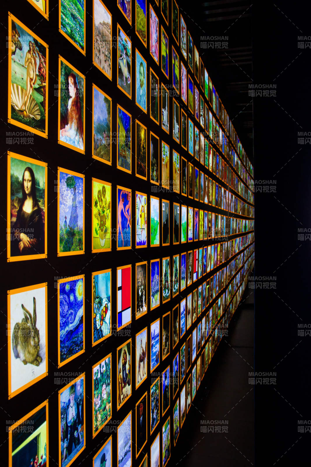 艺术长廊光影交错图片