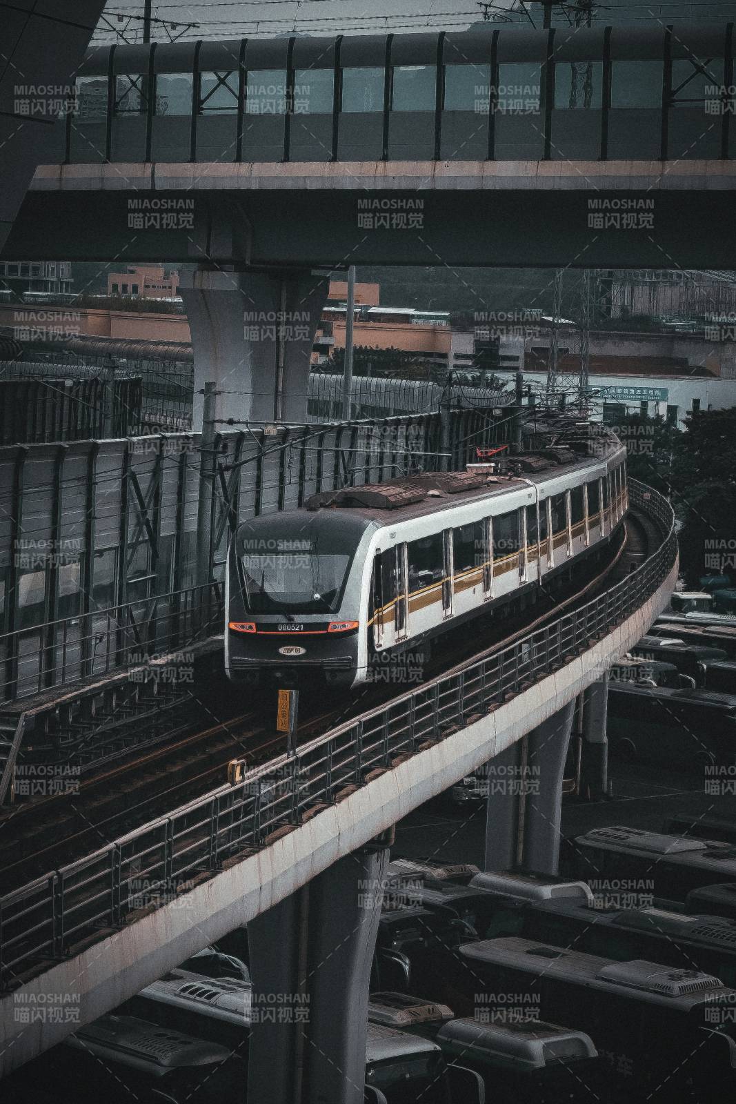 重庆轨道10号线图片