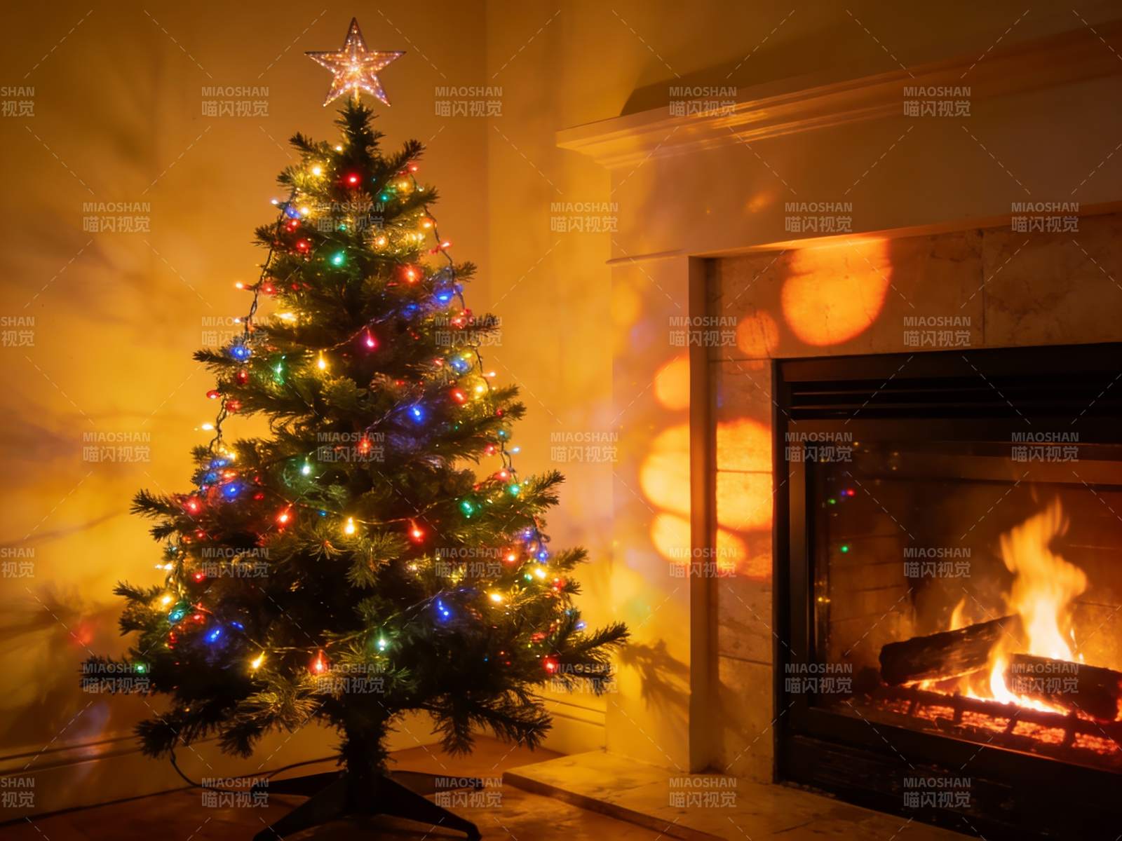 圣诞树旁壁炉火焰温暖图片