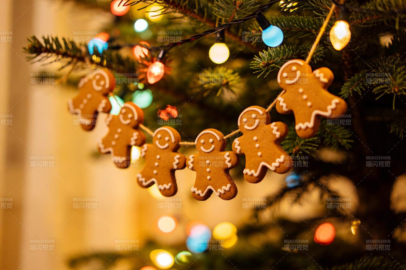 圣诞树挂饰饼干节日氛围图片