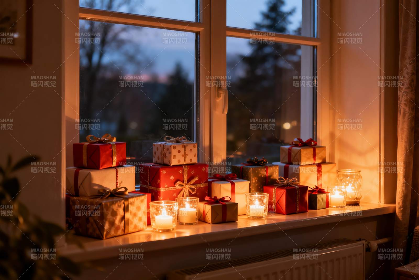 窗台烛光礼物温馨夜景图片