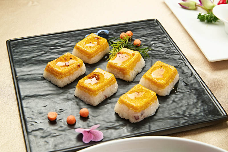 桂花酱双色小米糯米凉糕图片