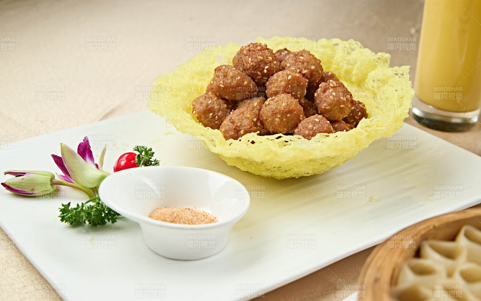 养生宫廷炸脆骨丸子图片