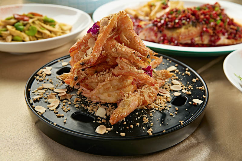 杏仁片糖醋开背深海大虾图片