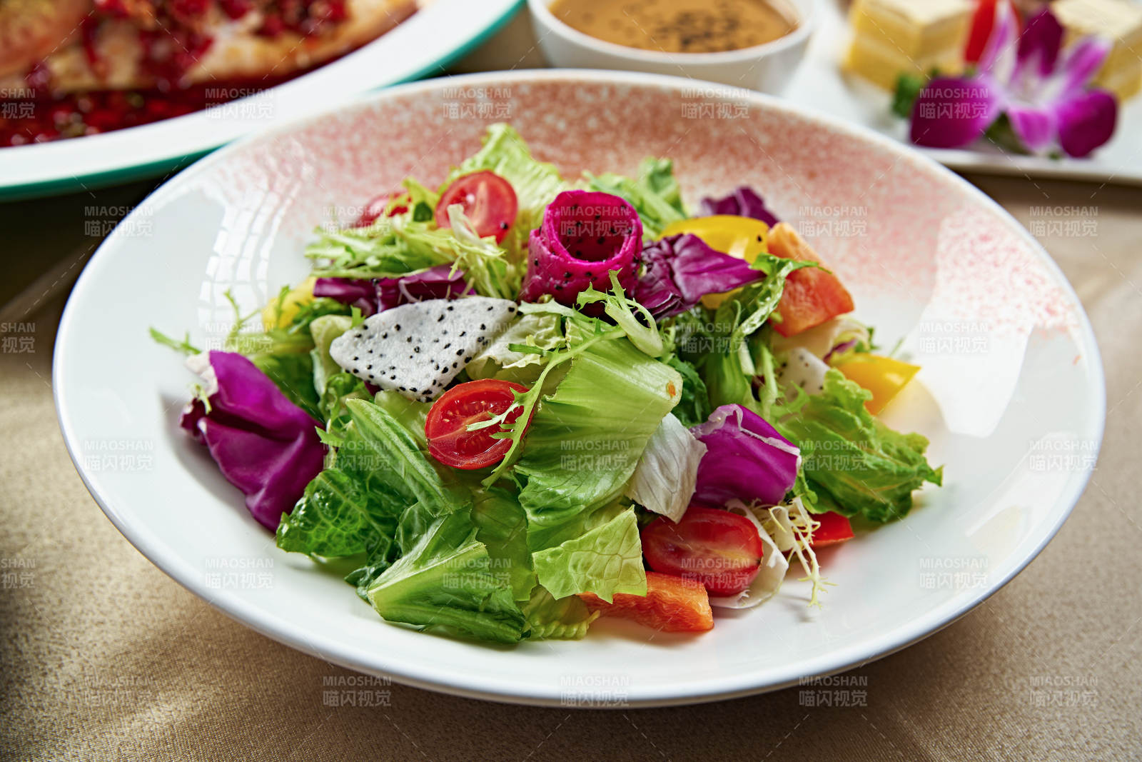 精美凉菜果味拌时蔬图片