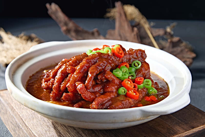 酱香浓汤炖虎皮鸡爪图片