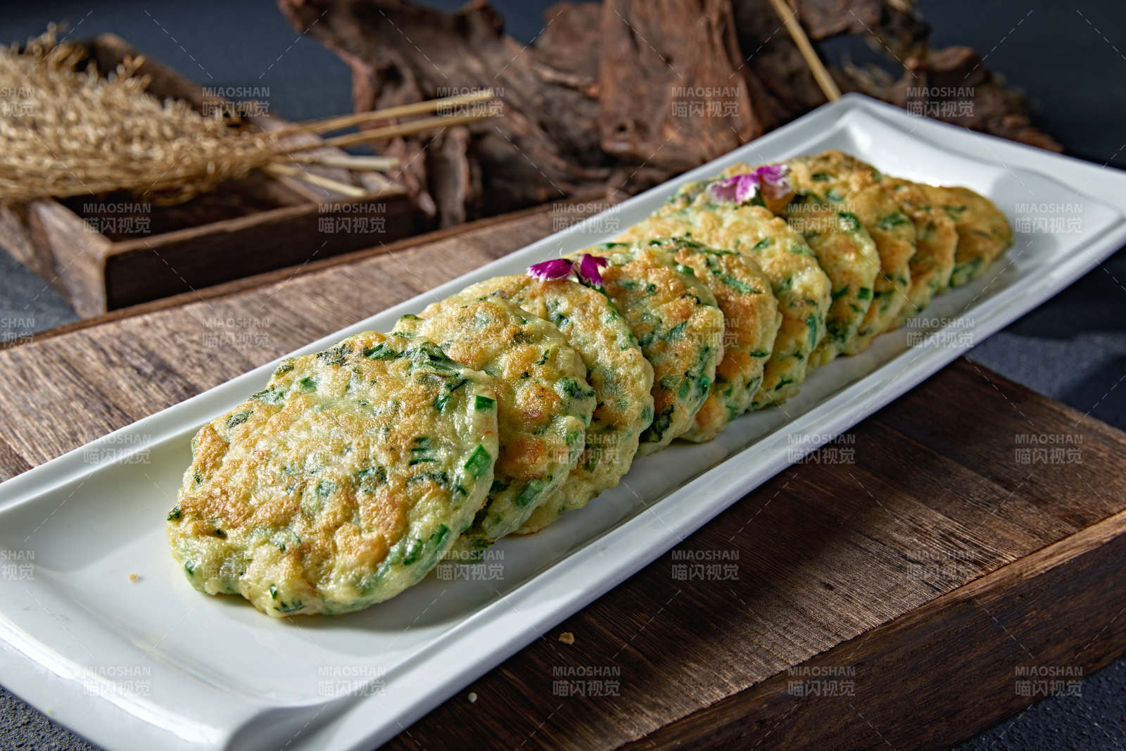 美味地方小吃山西炸韭菜鸡蛋饼图片