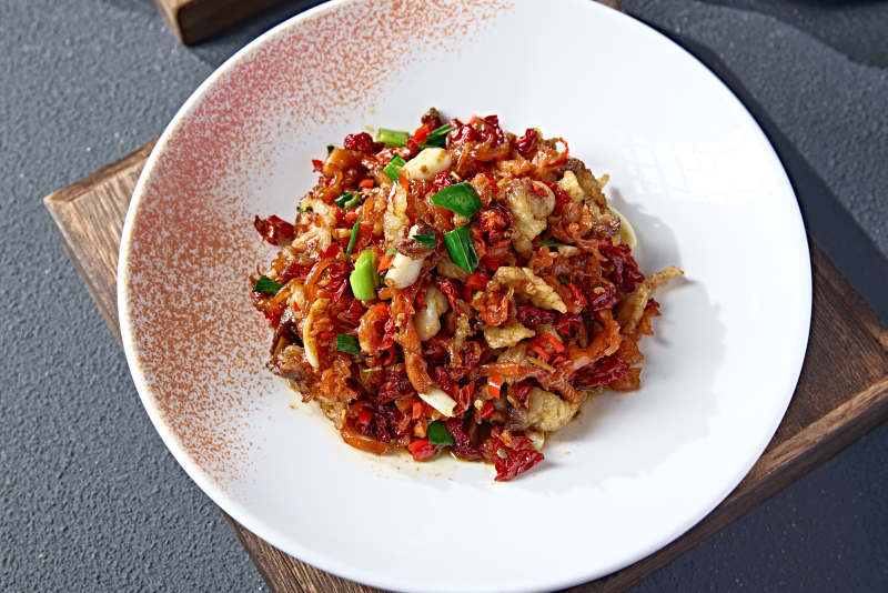 湘味小炒蒜香爆辣牛胸口爆炒鸡脚皮图片