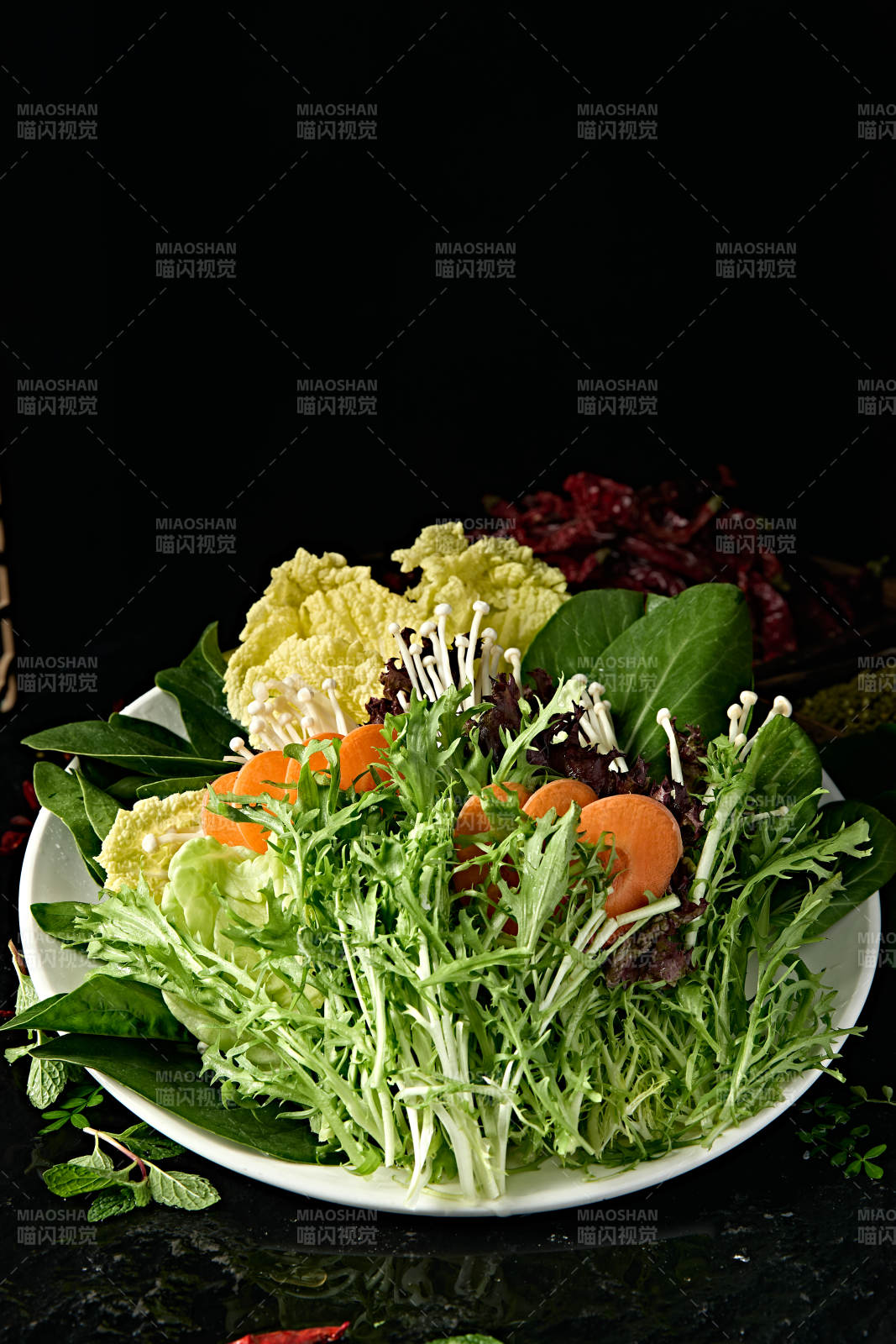 火锅涮品蔬菜菌菇大拼盘图片