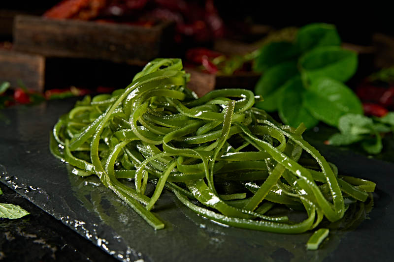 火锅食材美味盐水海带丝图片