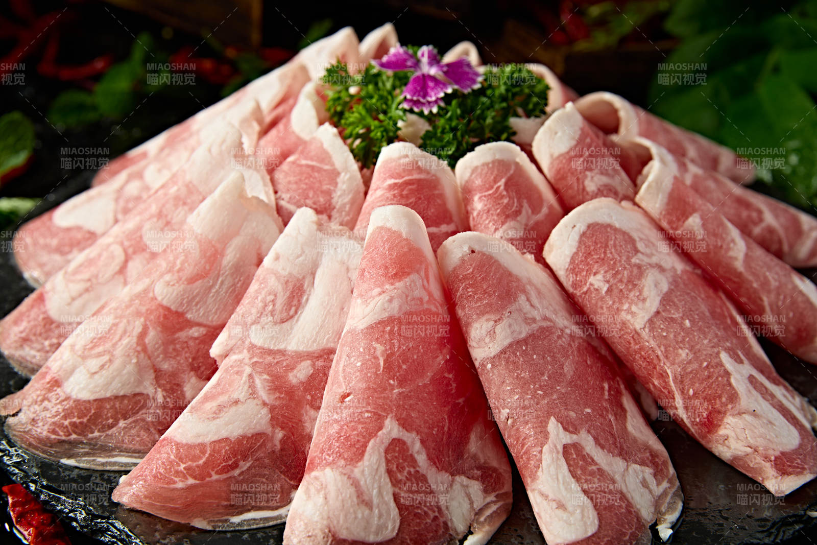 内蒙草原羔羊肉卷切片图片