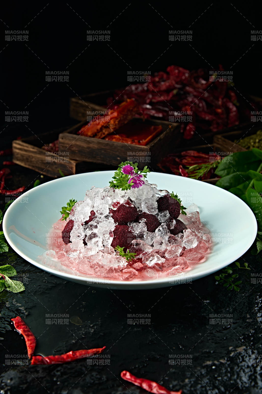 糖水冰镇雪蛤杨梅图片