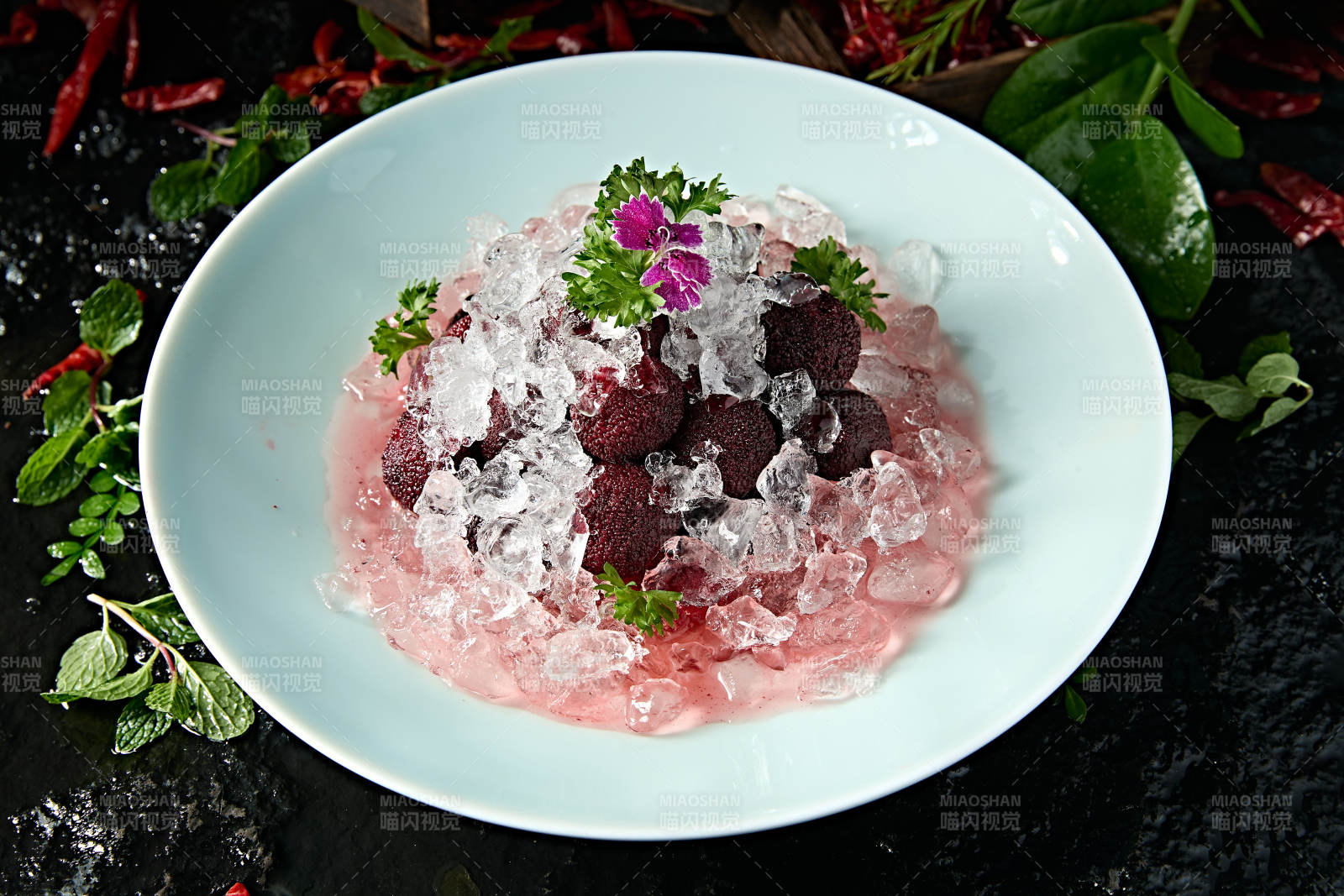 糖水冰镇雪蛤杨梅图片