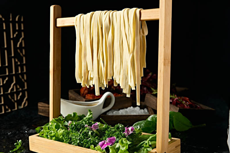 火锅食材晾杆豆腐丝图片