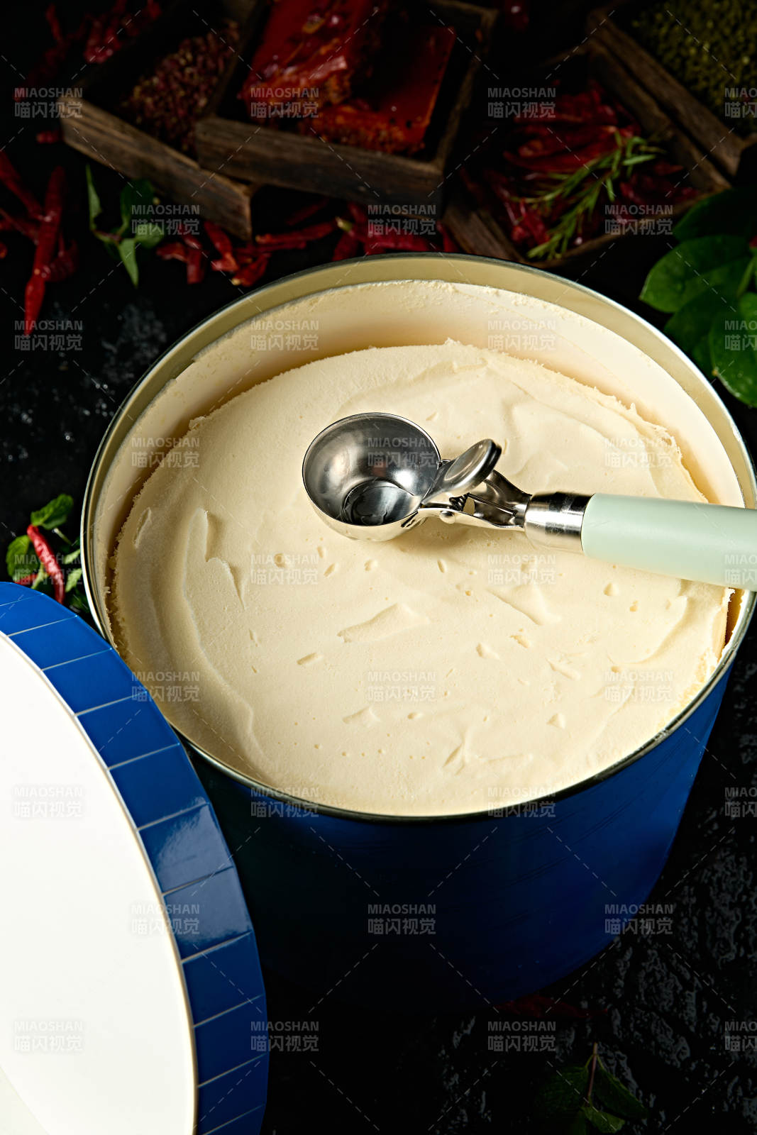 桶装餐饮饭点使用冰淇淋图片