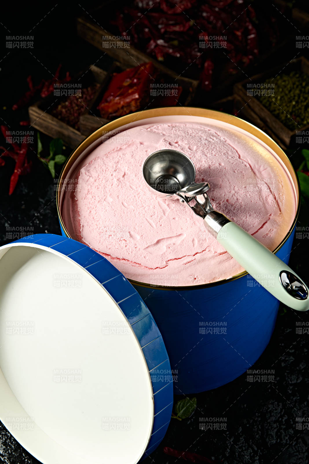 桶装餐饮饭点使用冰淇淋图片