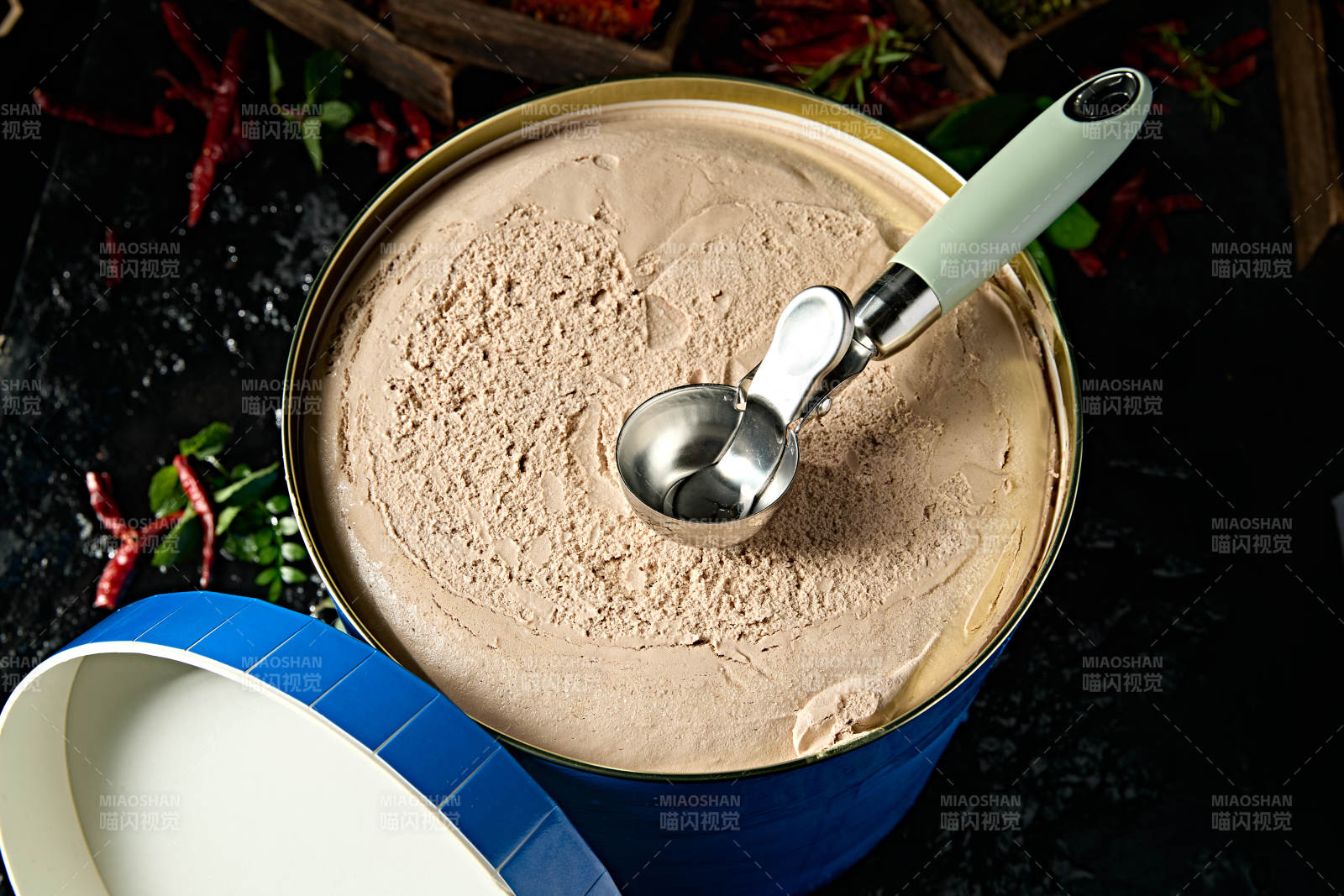 桶装餐饮饭点使用冰淇淋图片