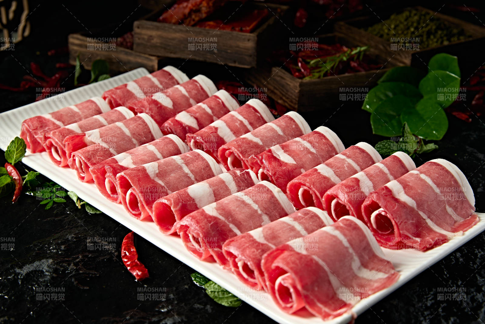 内蒙草原羔羊肉卷切片图片