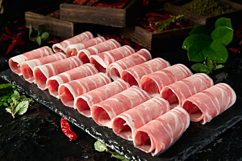 内蒙草原羔羊肉卷切片图片