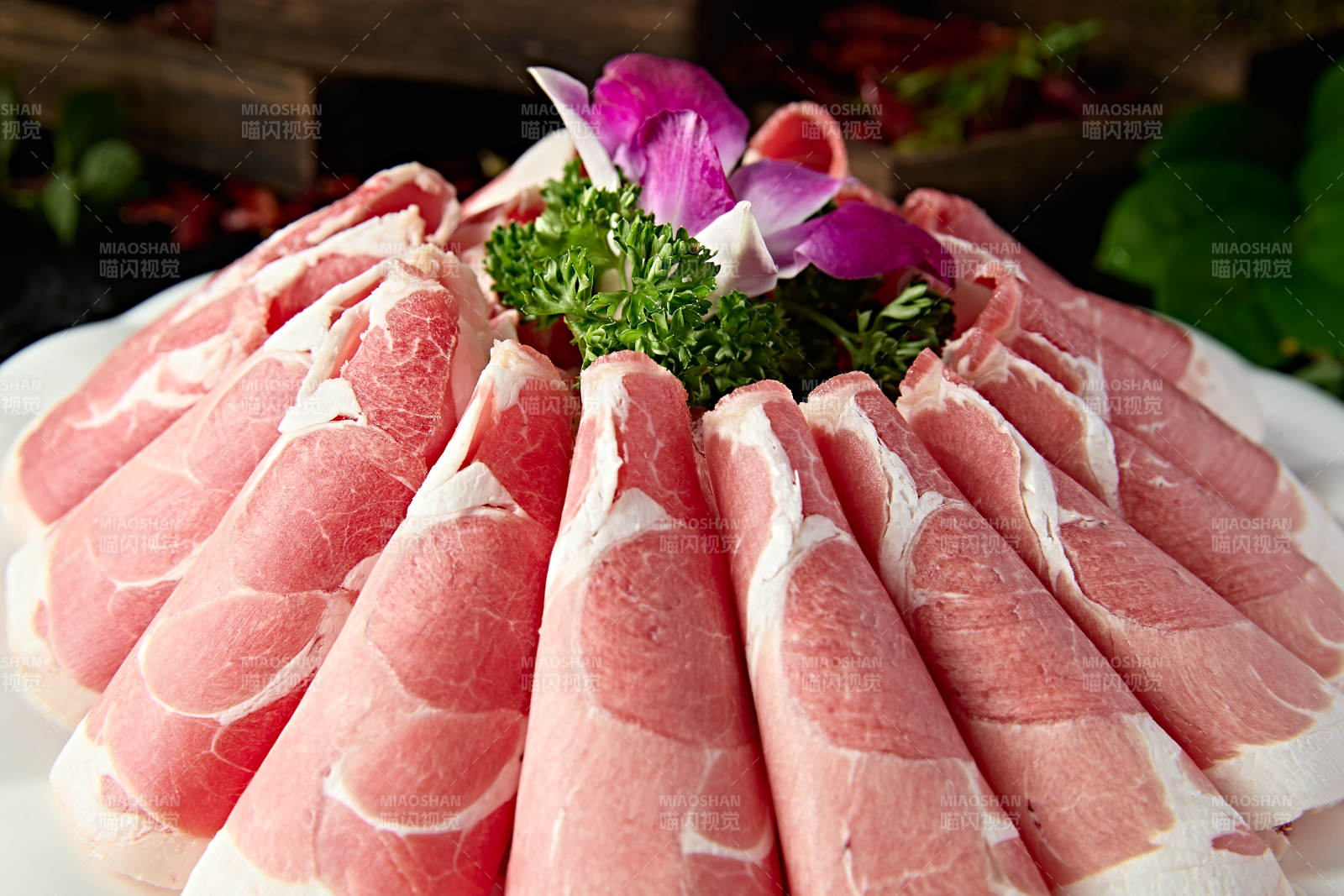 内蒙草原羔羊肉卷切片图片