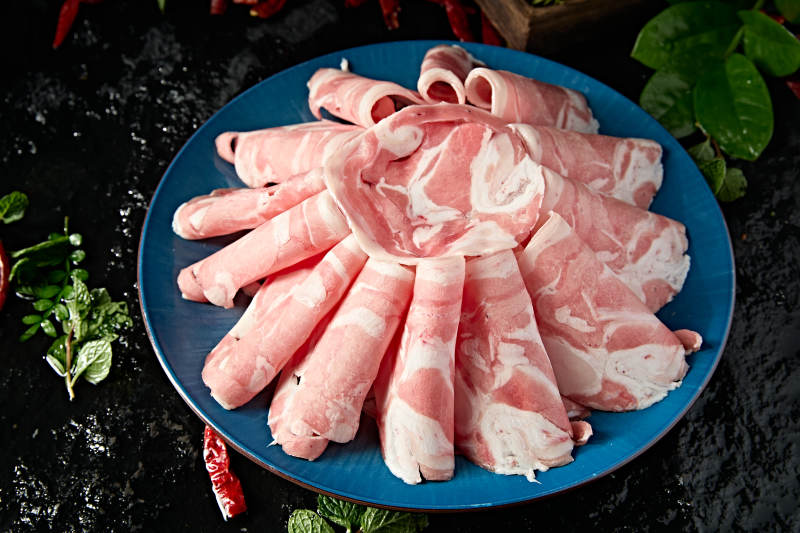 内蒙草原羔羊肉卷切片图片