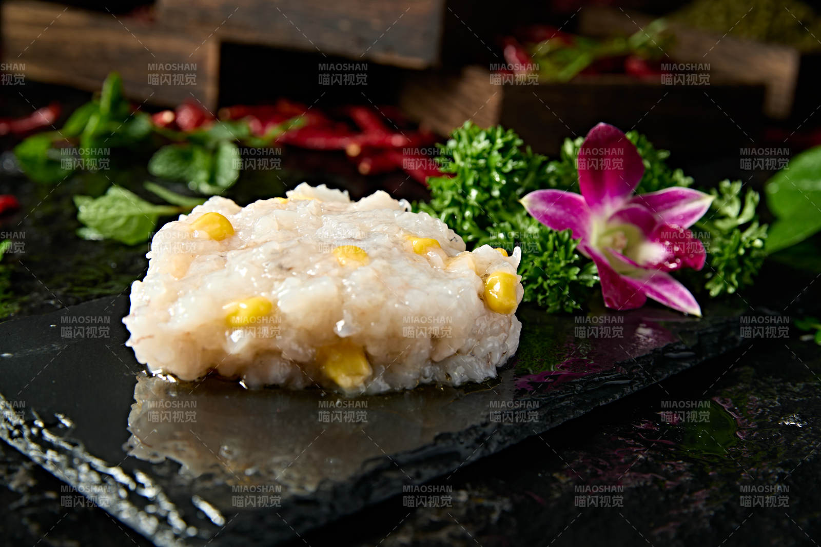 重庆火锅食材鲜虾虾滑图片