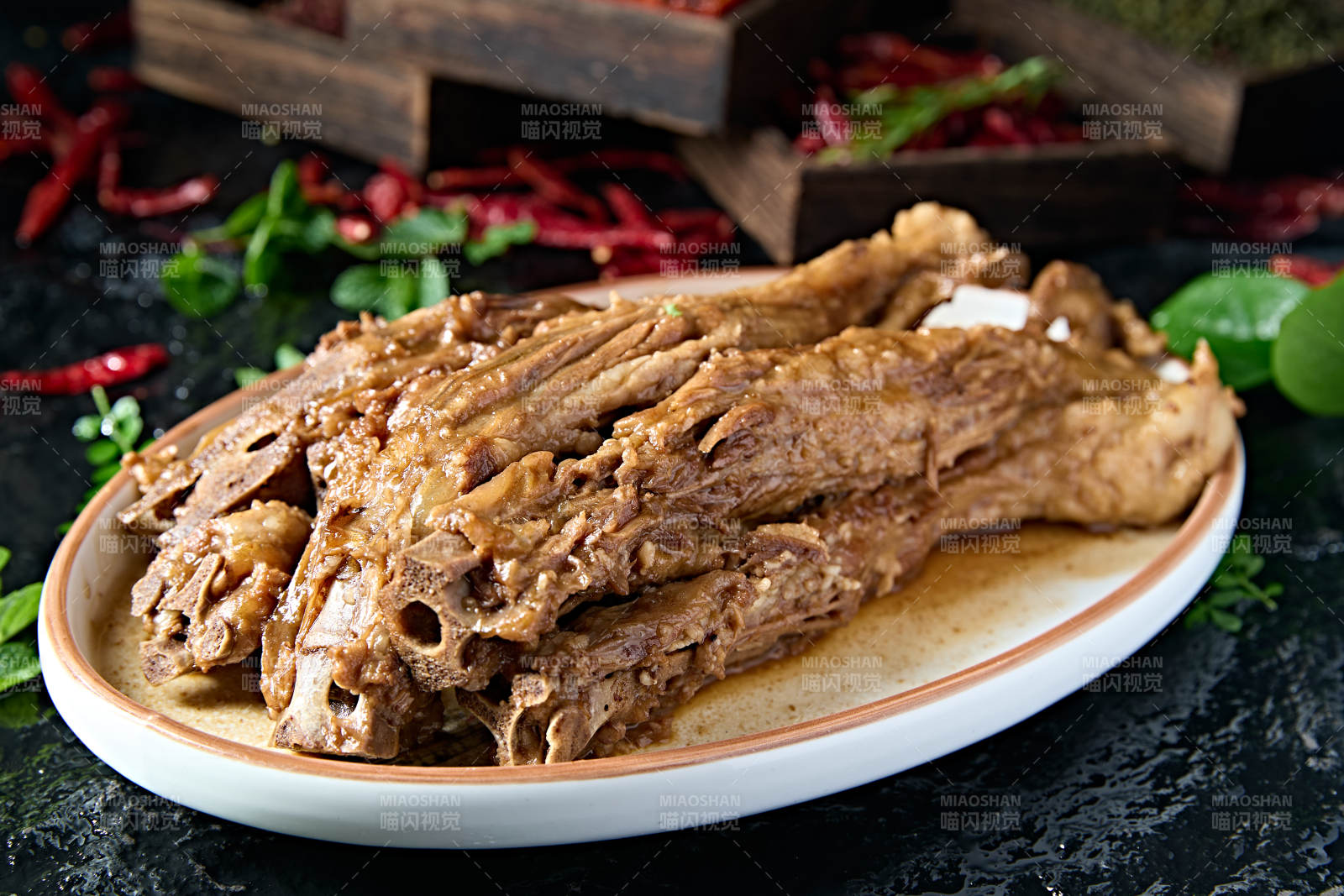 草原美食黄焖羊尾骨图片