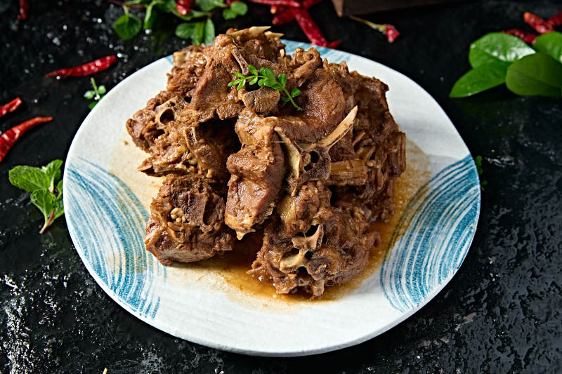 草原美食黄焖羊蝎子图片