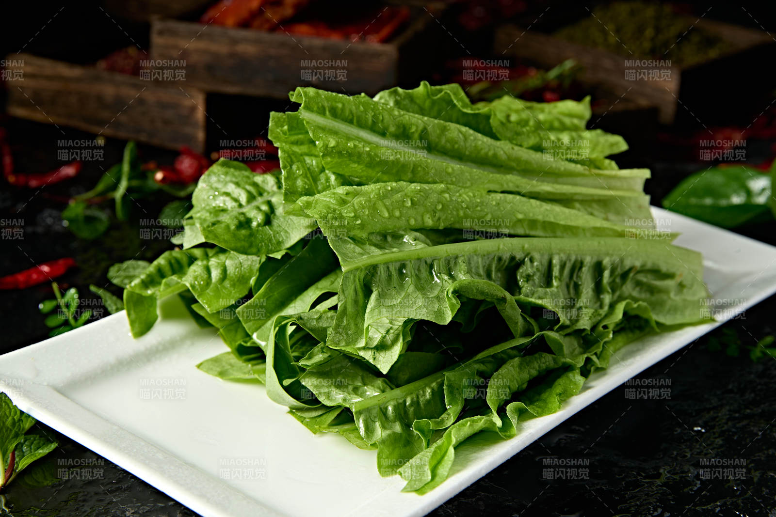 火锅食材新鲜的油麦菜图片