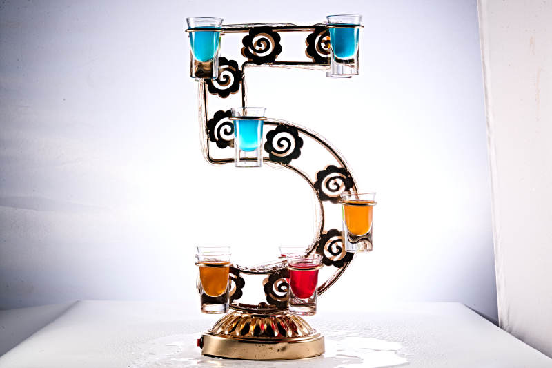 520造型酒吧调制含酒精类饮品图片