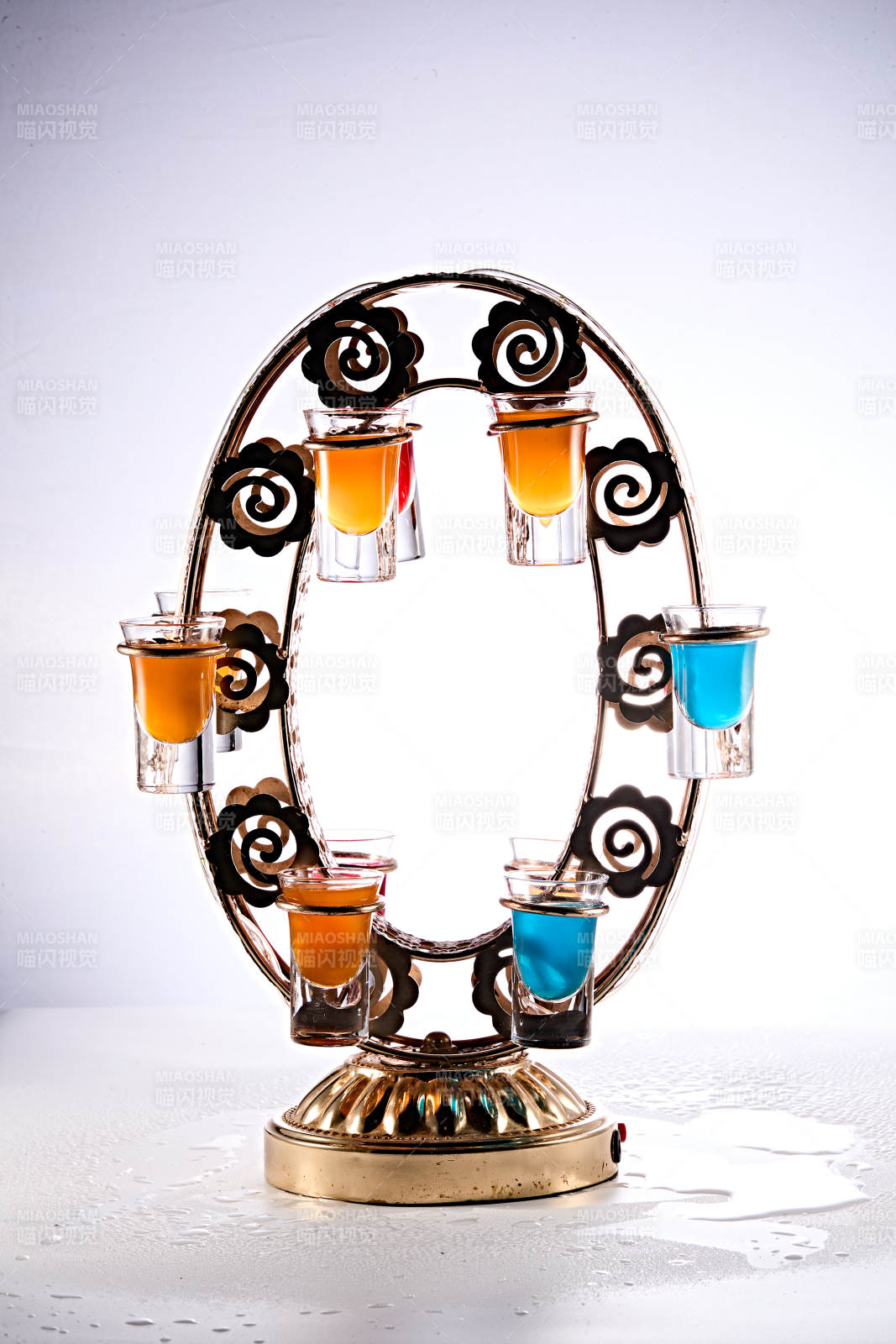 520造型酒吧调制含酒精类饮品图片